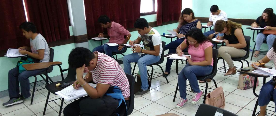 Normales del estado aplican examen de admisión a 295 aspirantes 