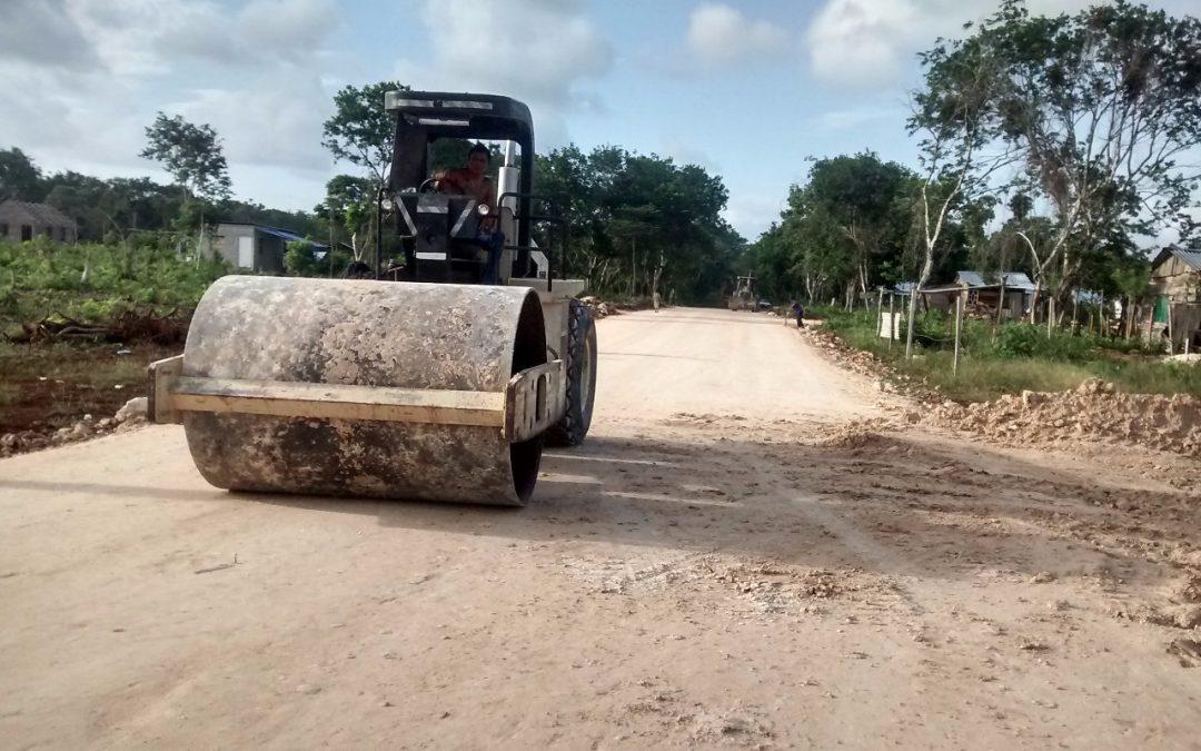 La Sintra trabaja con paso firme en la pavimentación en las colonias Nuevo Progreso, Unidad Antorchista y Lázaro Cárdenas en Chetumal