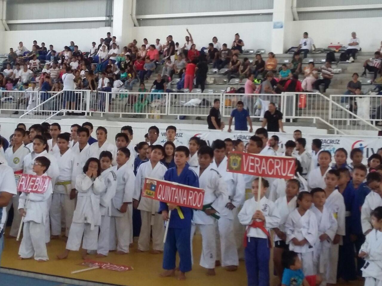 Retorna con 6 medallas el selectivo de Judo