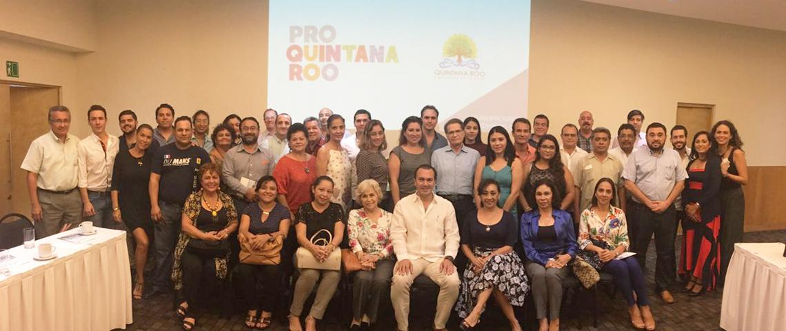 ENCUENTRO ENTRE "PRO QUINTANA ROO" Y EMPRESARIOS DE CHETUMAL