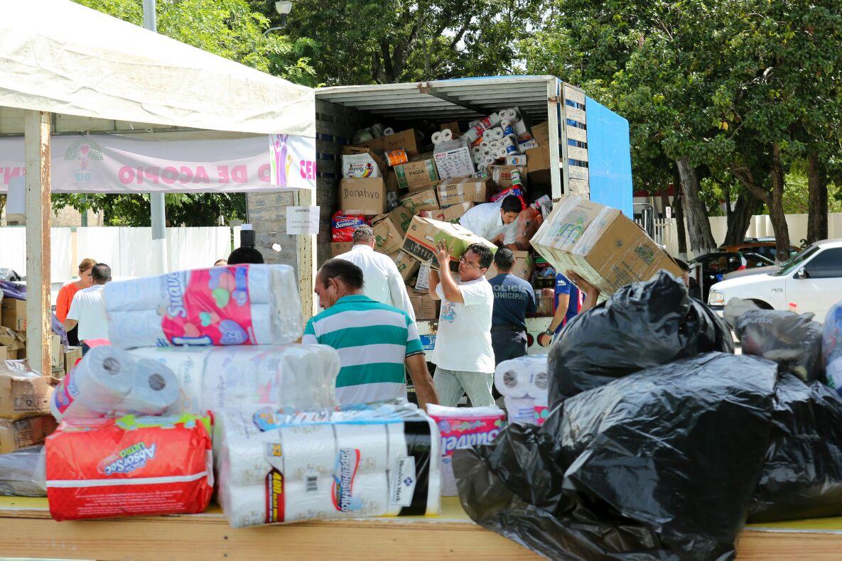 Los quintanarroenses unidos seguimos dándole la mano a quienes más lo necesitan: Gaby Rejón de Joaquín