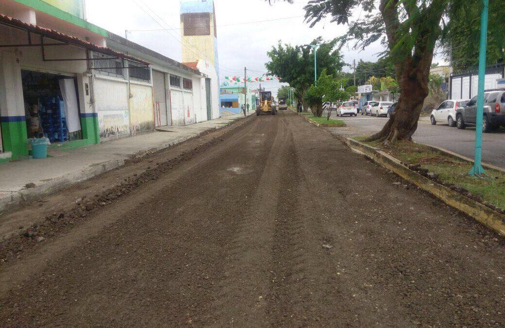 Continúa la SINTRA trabajos de rehabilitación de calles en la zona alta de la ciudad de Chetumal