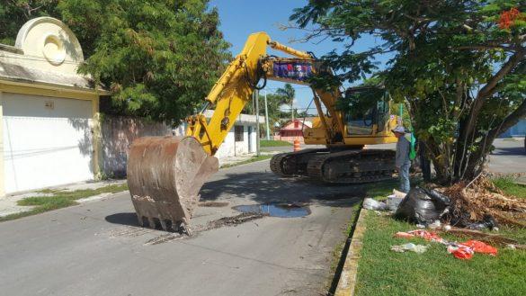 Con acciones de reconstrucción la SINTRA atiende vialidades en Chetumal