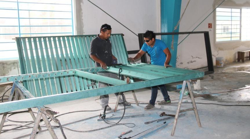 Avanza la remodelación del Gimnasio de la Unidad Deportiva Bicentenario