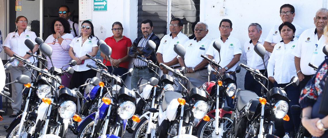 Entrega CAPA motocicletas y prendas de protección a todo elpersona