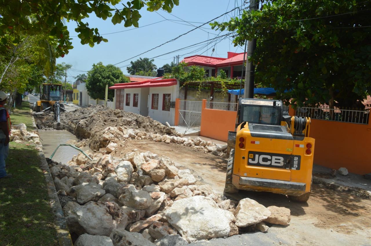 Se recupera el esplendor de las colonias en Chetumal por medio de la rehabilitación de vialidades