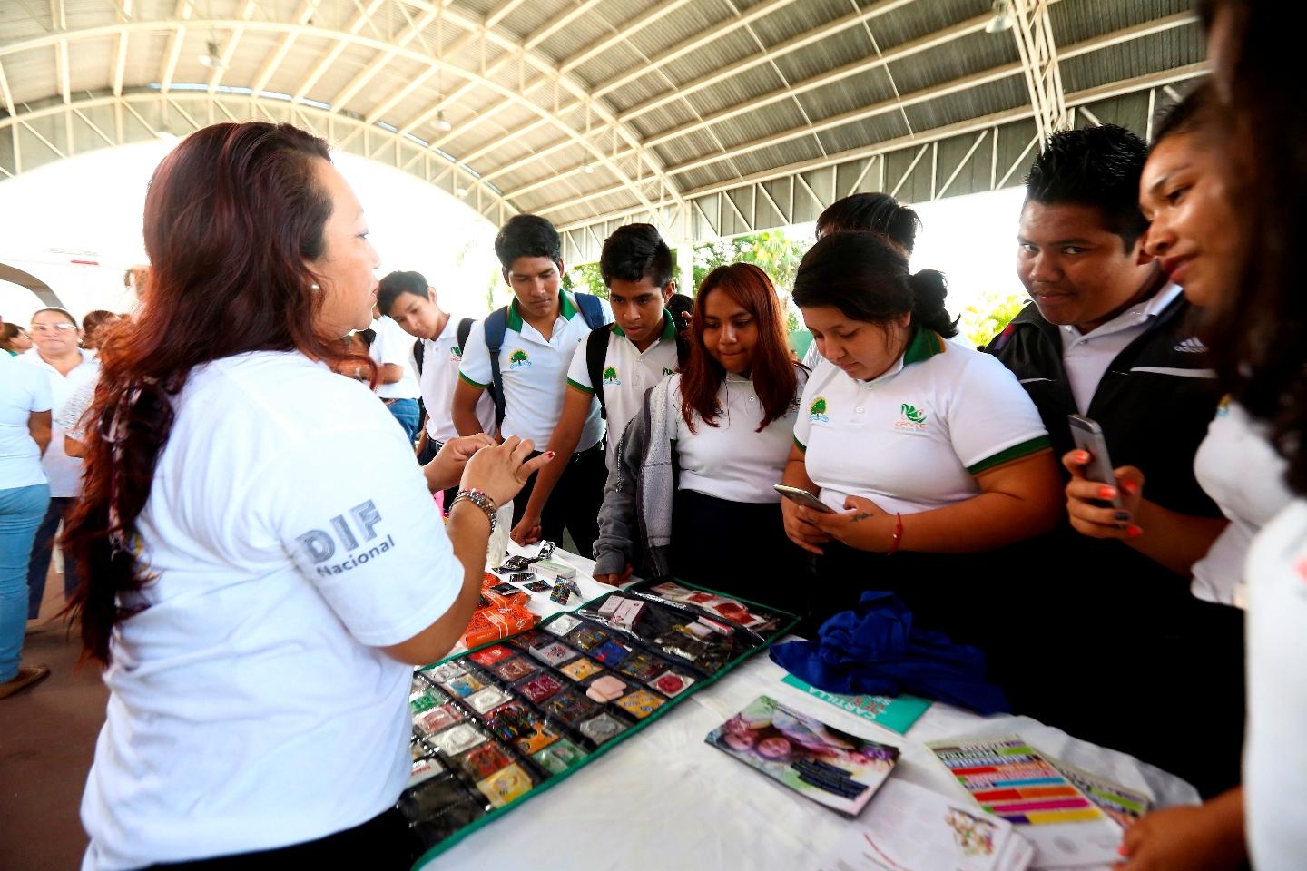 Con pláticas, talleres y rallys deportivos DIF Quintana Roo concientiza sobre el embarazo a temprana edad