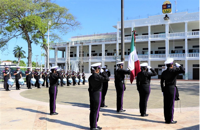 Representando al gobernador Carlos Joaquín, presidió el acto la Subsecretaria de Gobierno, Claudette González Arellano