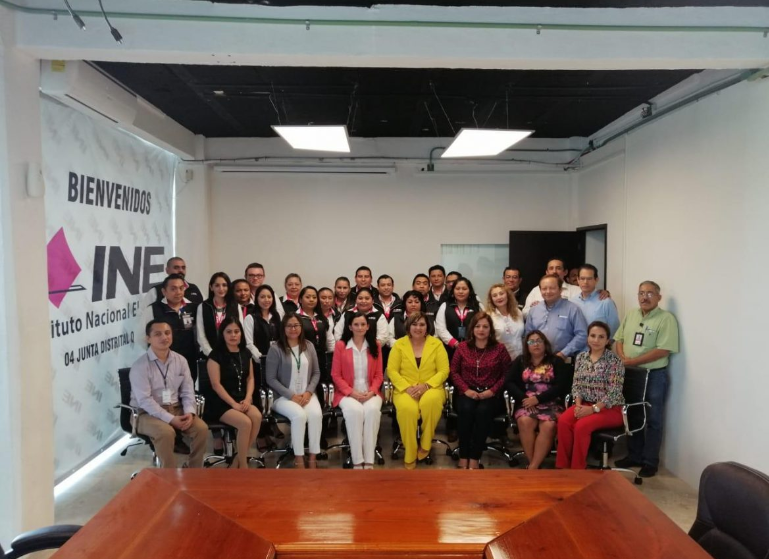 Capacitan a personal del INE y SRE para identificar actas falsificadas