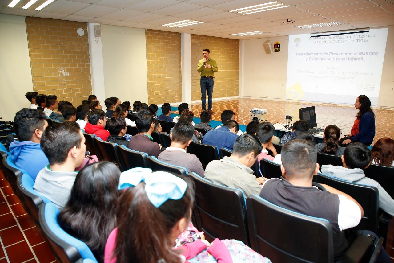 Con pláticas sobre la trata de personas y el acoso escolar DIF Quintana Roo fomenta la cultura de la prevención