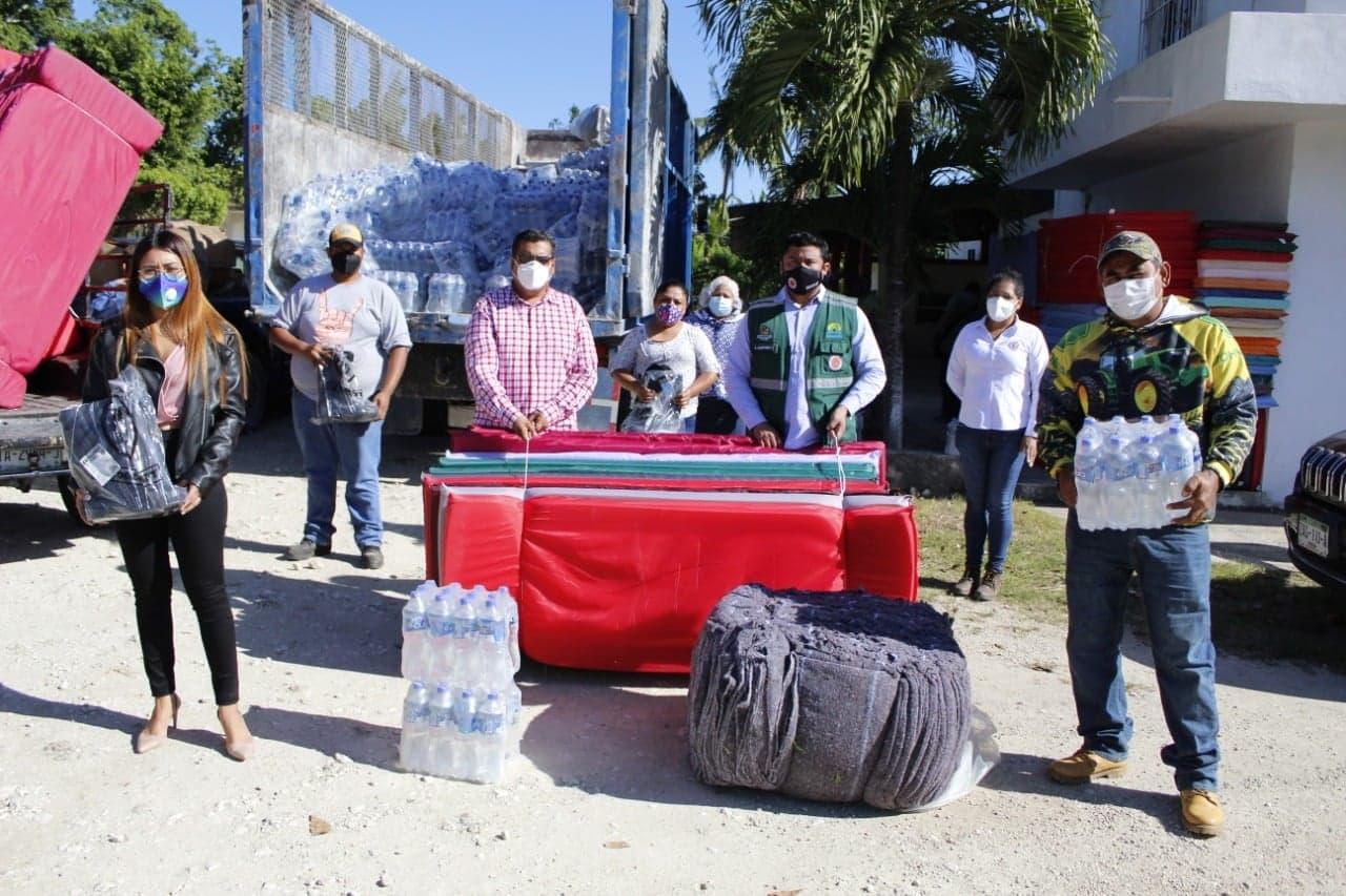 Entrega COEPROC insumos a cañeros de la Ribera del Río Hondo 