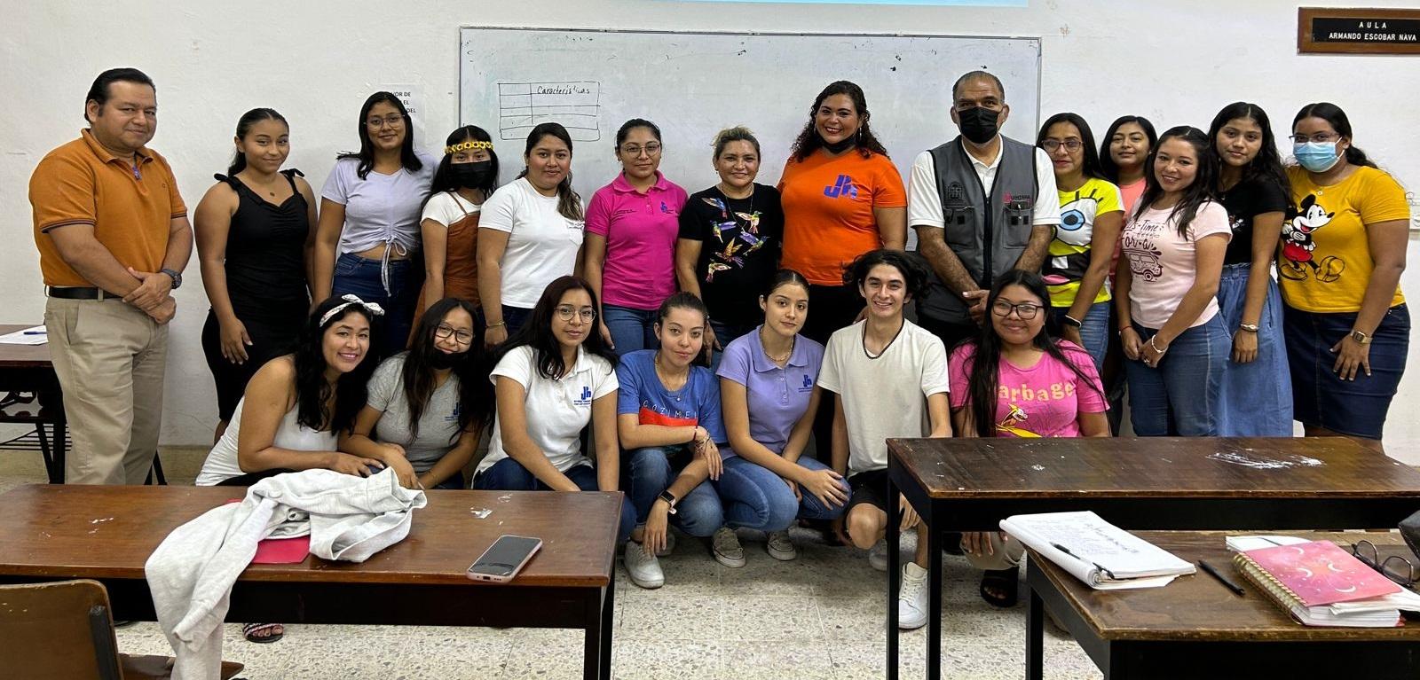 Taller de "Prevención del delito de trata y tráfico de personas" a estudiantes de la Licenciatura de Intervención Educativa de la Universidad Pedagógica Nacional UPN, plantel Chetumal