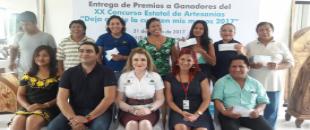Premian a ganadores del XX Concurso Estatal de Artesanías “Deja que te lo cuenten mis manos 2017”
