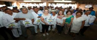 Trabajamos en disminuir la desigualdad para que los habitantes de la zona maya tengan más y mejores oportunidades de desarrollo: Gaby Rejón de Joaquín