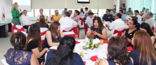 Para reforzar vínculos de trabajo, se reúne Rosa Elena Lozano con empresarios de la industria de la construcción