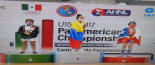 Los quintanarroenses Darly Canto y Cristian Acevedo en el podio de ganadores