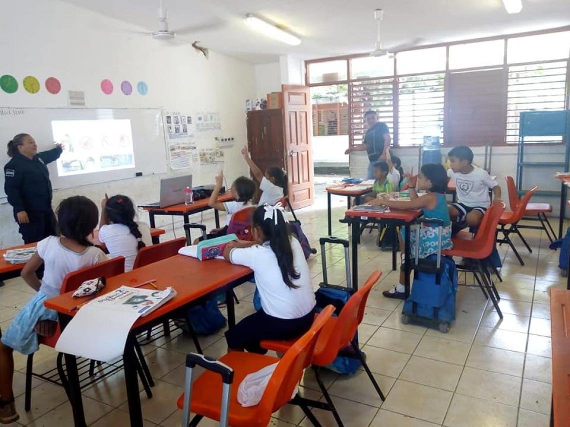 INSTRUIR A LOS ESTUDIANTES DE PRIMARIA ACERCA DEL AUTOCUIDADO, ES UNA DE LAS ACCIONES DE LA SECRETARÍA DE SEGURIDAD PÚBLICA PARA EVITAR QUE SEAN VÍCTIMAS DE LA COMISIÓN DE UN DELITO.