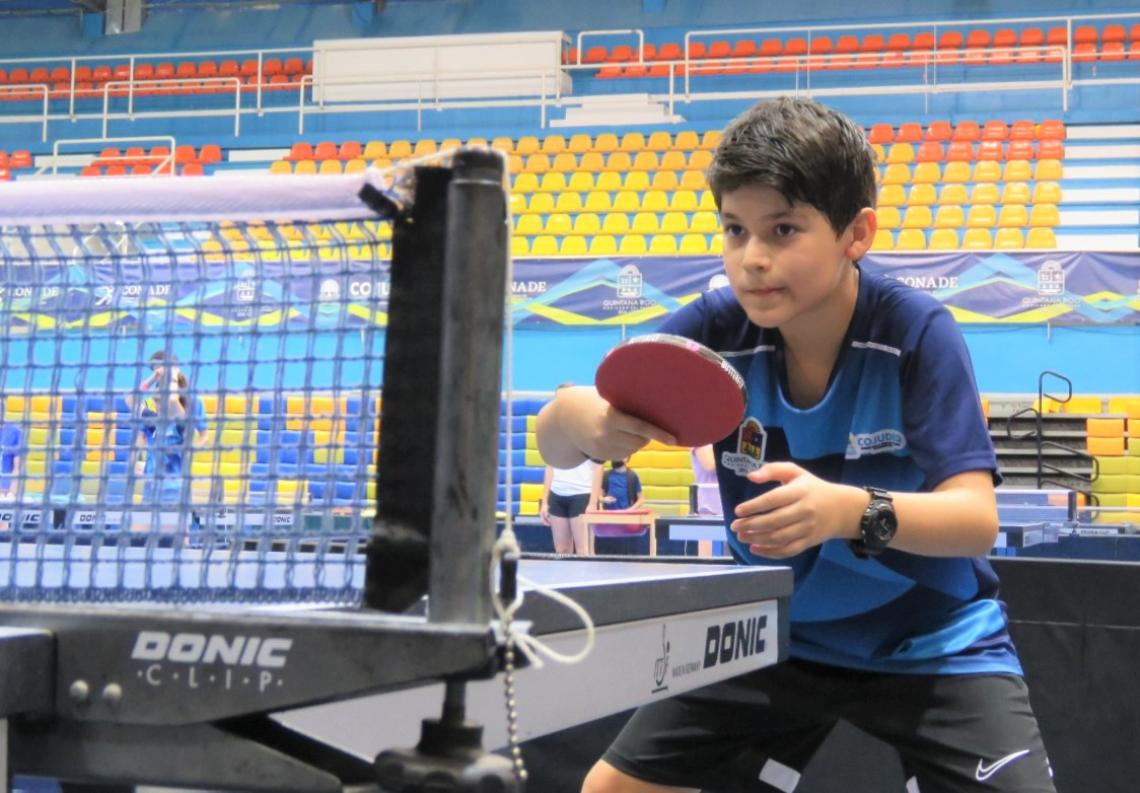 Álvaro Magaña listo para acudir a su primer torneo internacional de Tenis de Mesa